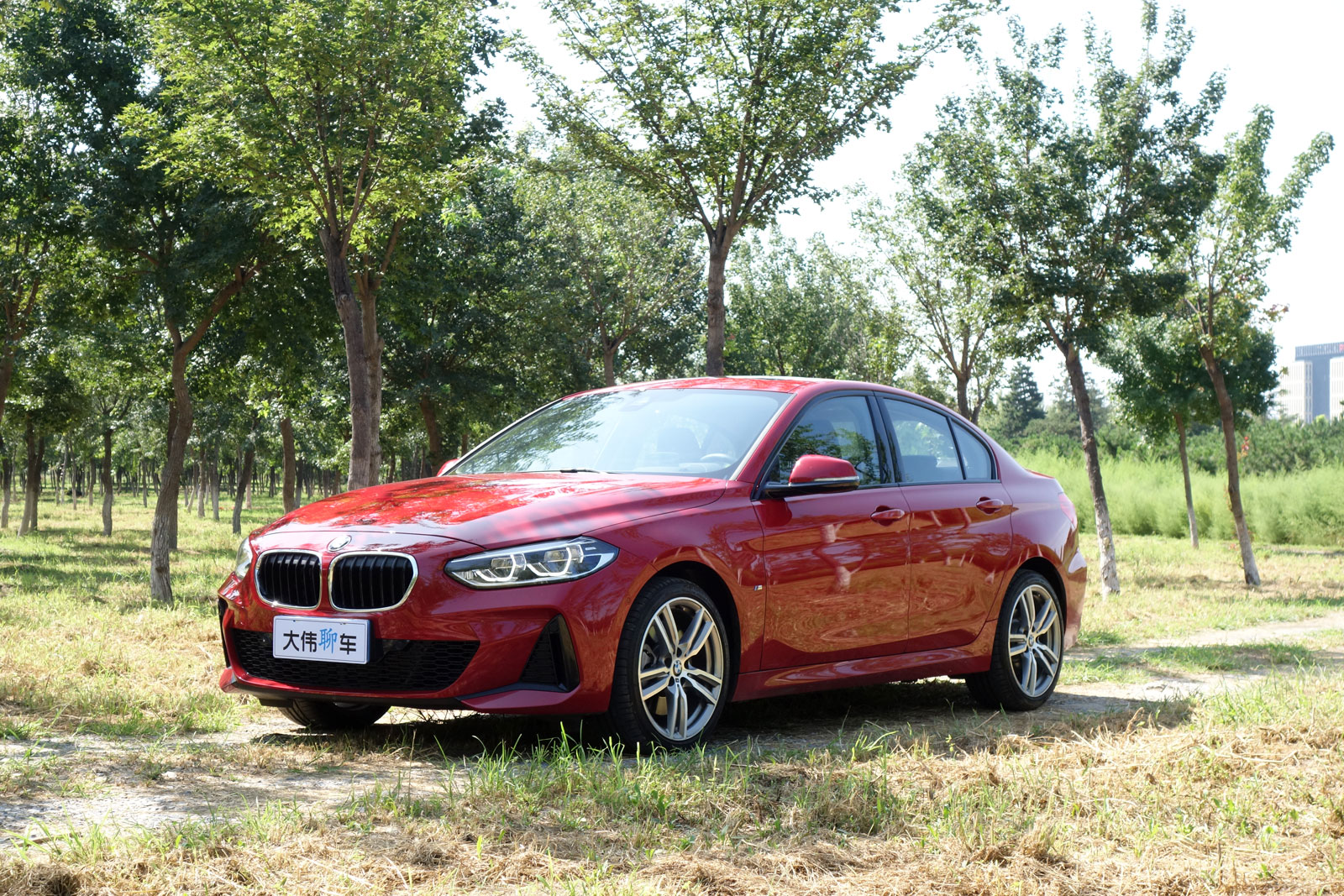 宝马1系三厢120i测评,宝马1系120im驾驶感受