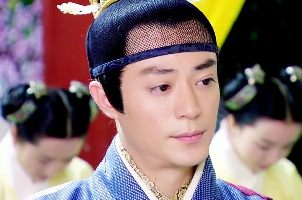 外国使者出了对子难住满朝文武，此人略为思索说出下联，绝了