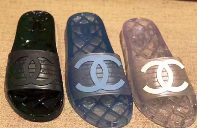 3400元的香奈儿拖鞋，到底会是谁买的单？