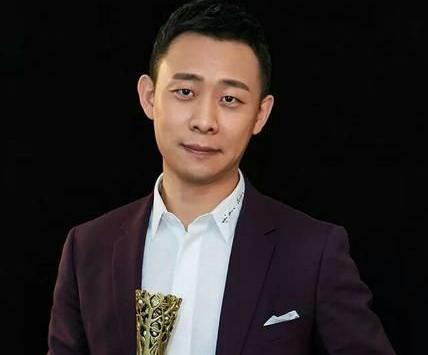 张译和陈松伶为什么会选择丁克,张译为何娶大6岁二婚妻子带孩子