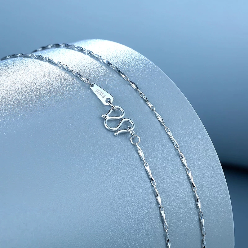 哪些好看不贵，适合情侣送礼物的首饰，2000以内的钻石、珍珠硬金