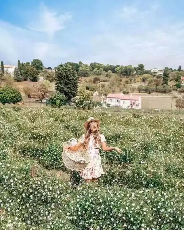 法国小镇格拉斯香水小镇,格拉斯香水小镇适合老人居住吗