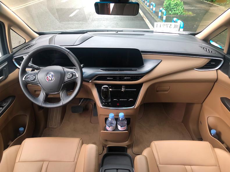 新款gl8es陆尊顶配,别克gl8es陆尊653t豪华版