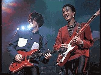 当曼德拉听了光辉岁月潸然泪下,光辉岁月回顾曼德拉一生