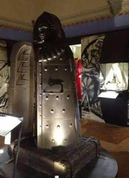 欧洲5种残忍刑罚,残忍至极的欧洲20大酷刑