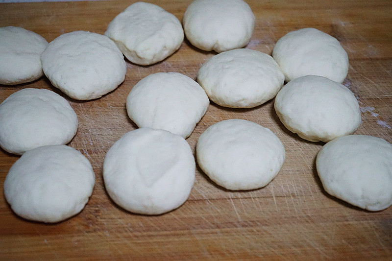 鲜肉包怎么做好吃不腻,我和家人爱吃的美食