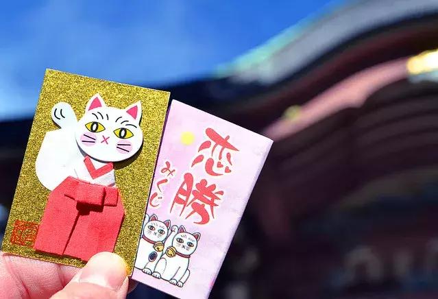 日本过年去寺庙祈福,日本新年神社