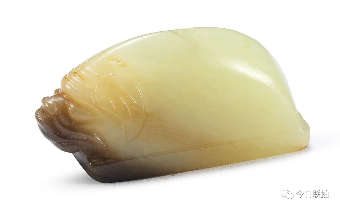 一只白玉小熊卖了670万，人家靠的是颜值！