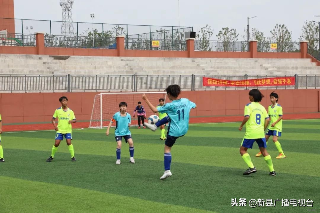 信阳市青少年足球联赛比赛,信阳市区长杯校园足球赛