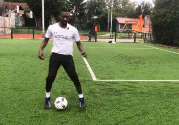 十大足球技巧过人动作,30秒掌握10种足球基本功