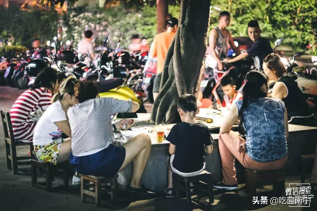 南宁路边夜市美食排行榜,南宁深夜路边摊鲜肉粉