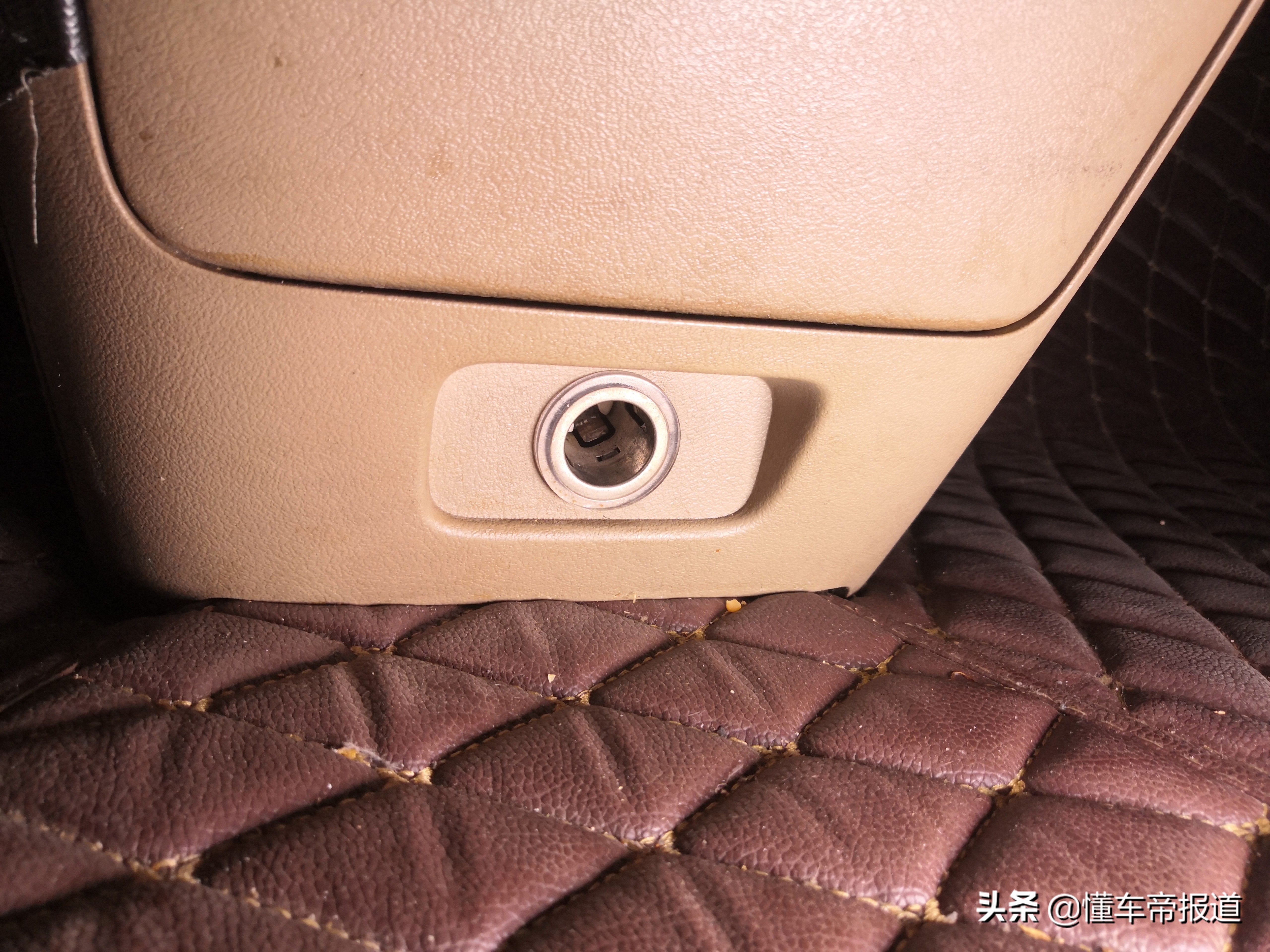 新手小白怎么才不会买到泡水车,二手车知识大讲堂泡水车