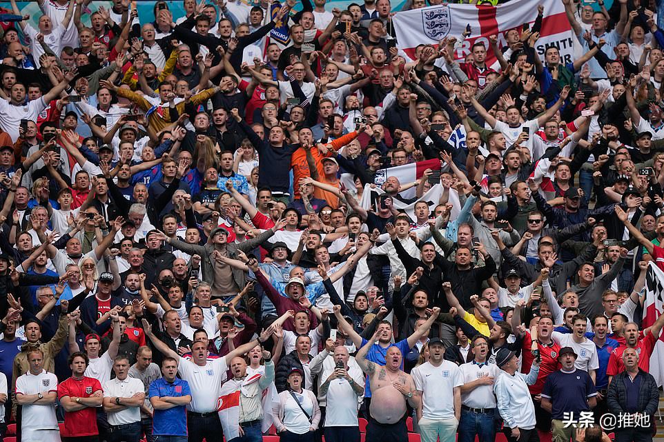 乔治王子英格兰队,皇家吉祥物