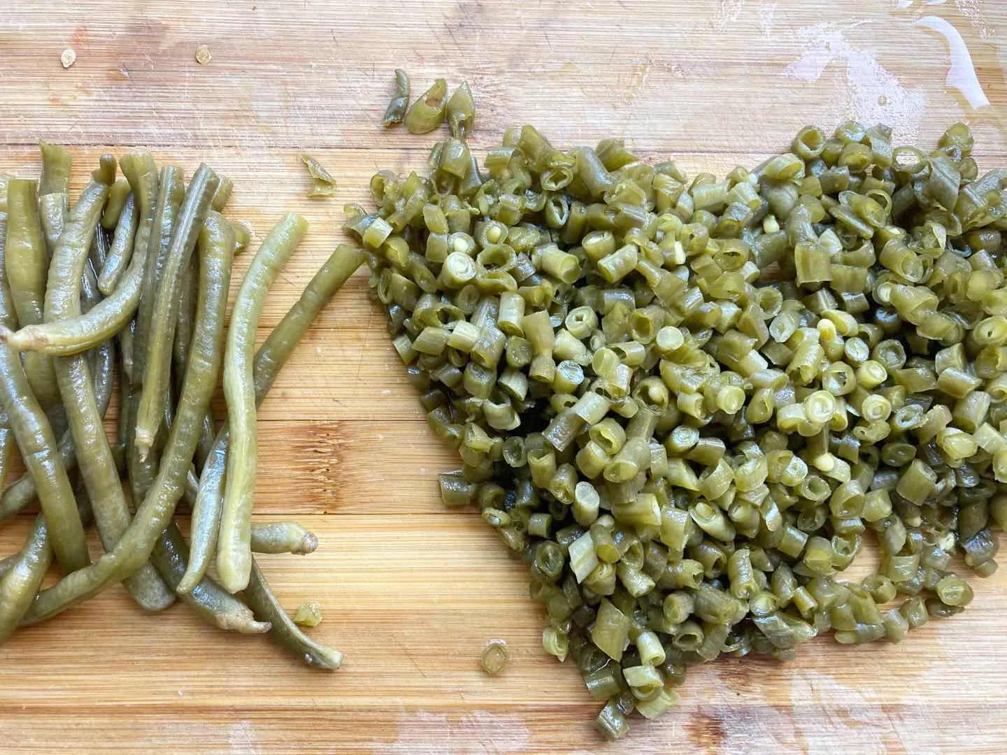 酸豆角香菇肉包,酸豆角肉包子正宗做法