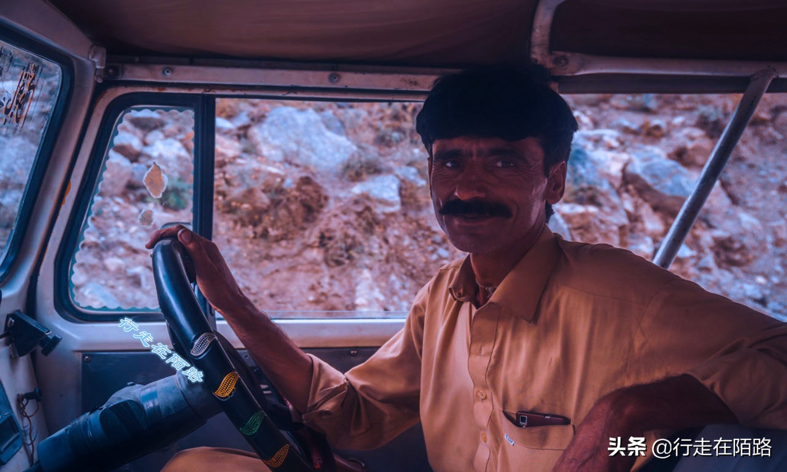 亚洲最封闭村庄：快递三个月才能到手，女人养家一个顶仨