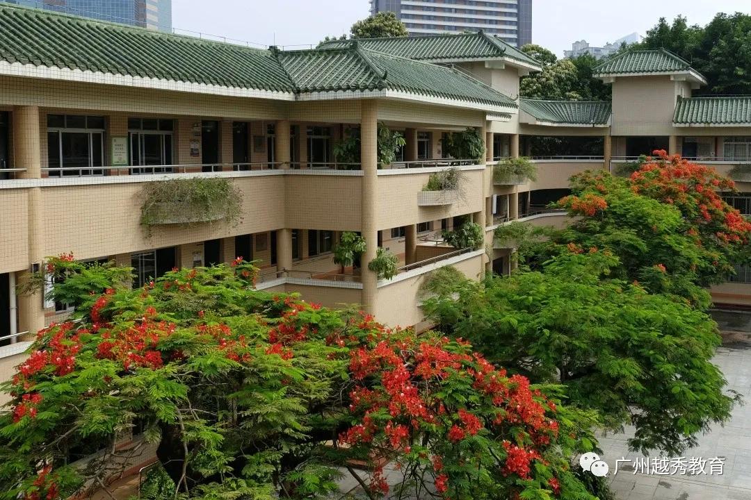 广州华侨外国语学校,带你去看广州国际灯光