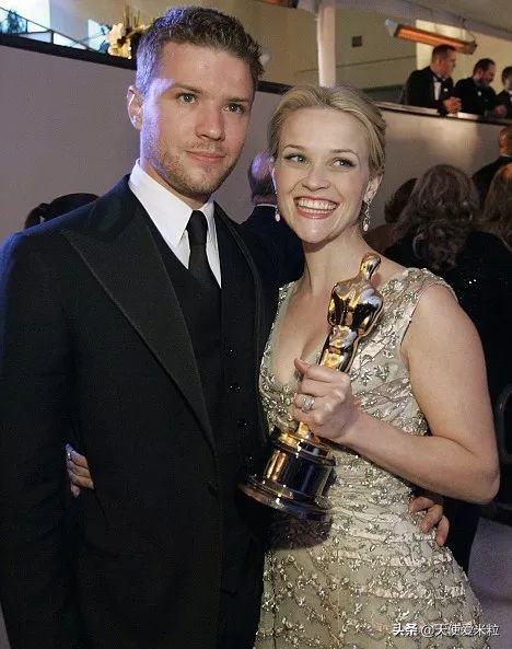 bradleycooper与ladygaga,ladygaga和bradleycooper啥关系