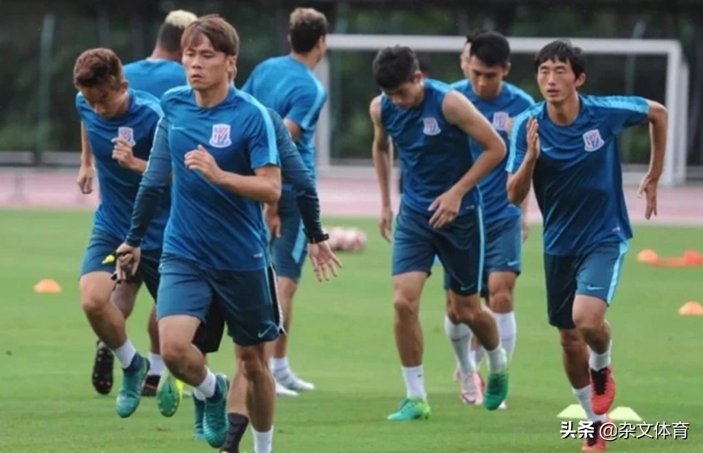 32岁前国脚踢业余联赛！曾被日本功勋教练赏识，本有机会留在中超