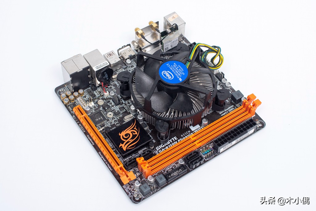 看腻了微软苹果系统？装台“黑Chromebook”电脑来玩玩吧