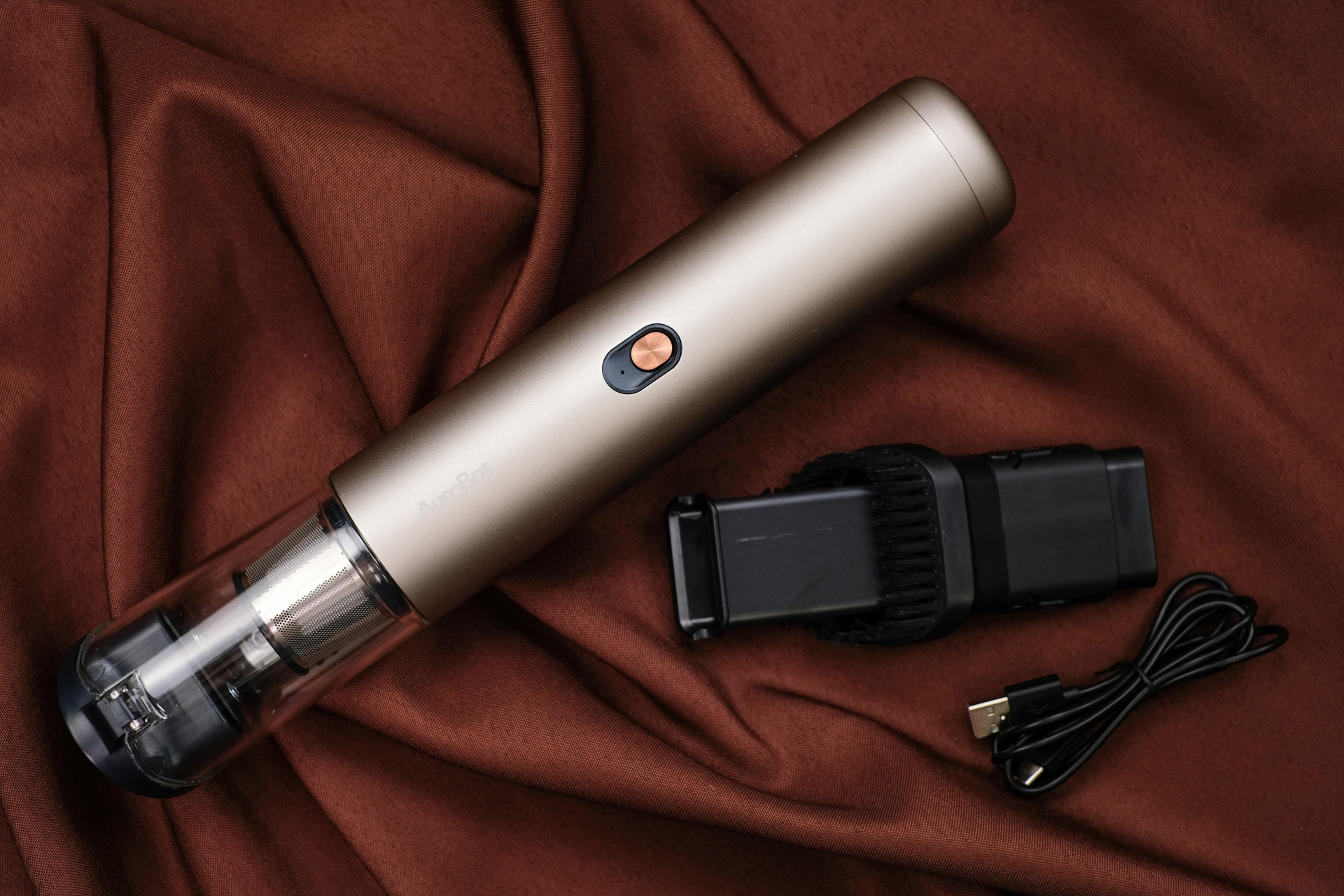 迷你小身材,迷你轻携无线吸尘器