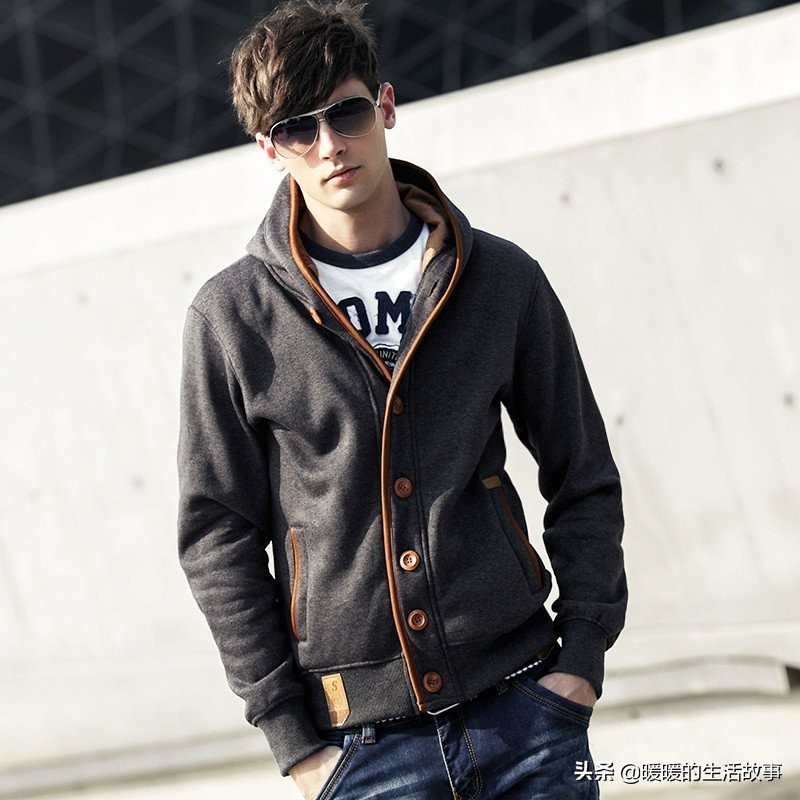 2023秋冬男装卫衣流行,2019年秋冬流行格子衬衫男