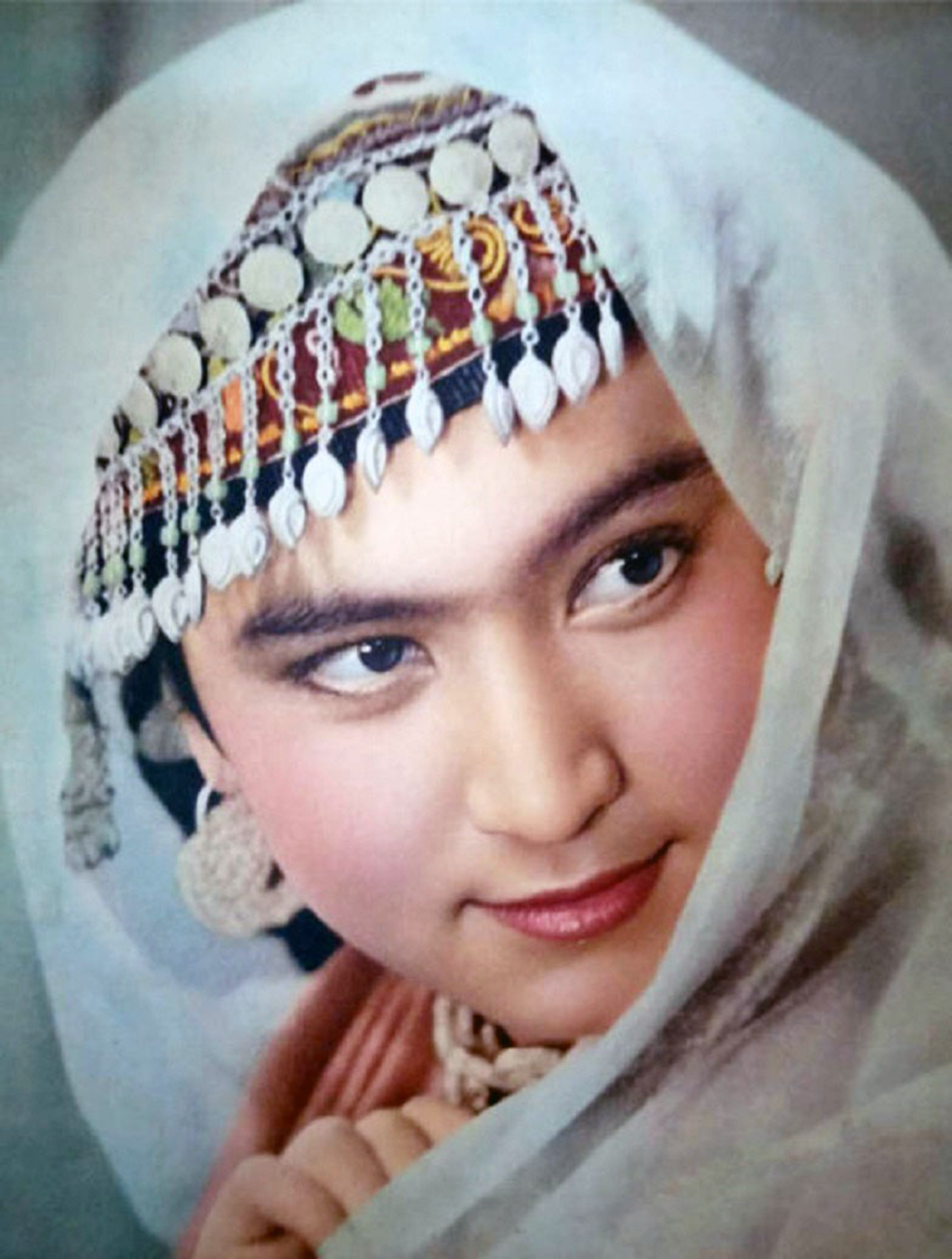 冰山上的来客古兰丹姆情报,冰山来客真古兰丹姆近况