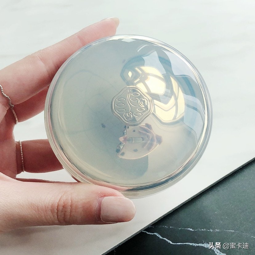 大牌遮瑕粉饼气垫二合一推荐,气垫粉饼遮瑕持久不脱妆第一名