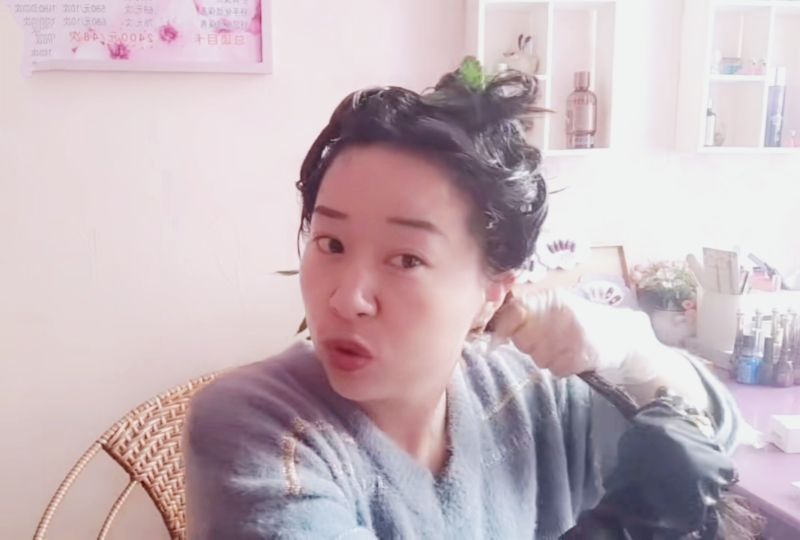 在家给别人染发的正确方法和技巧,染发指导自己在家染发