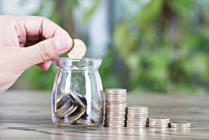 手里有钱想投资小本生意做什么好,现在手里有100万投资什么最划算