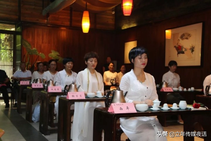 乘风破浪苦心茶艺培训的邵金歌：昔日雅士案头香，飘入寻常百姓家