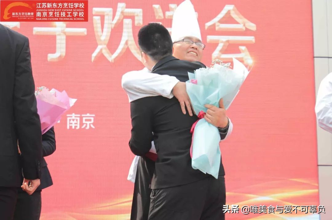 毕业季奔向未来,毕业季踏歌起航未来可期