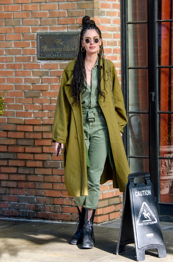 初秋降温太快,关晓彤服装秋冬穿搭