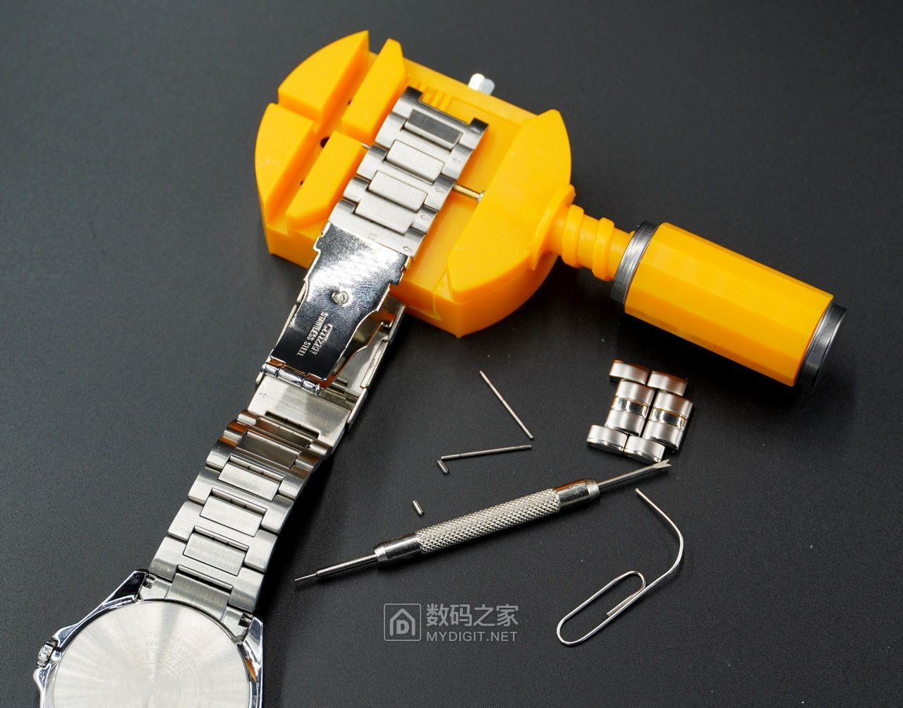 西铁城h145指针基准位置校正,西铁城光动能手表熊猫眼测评