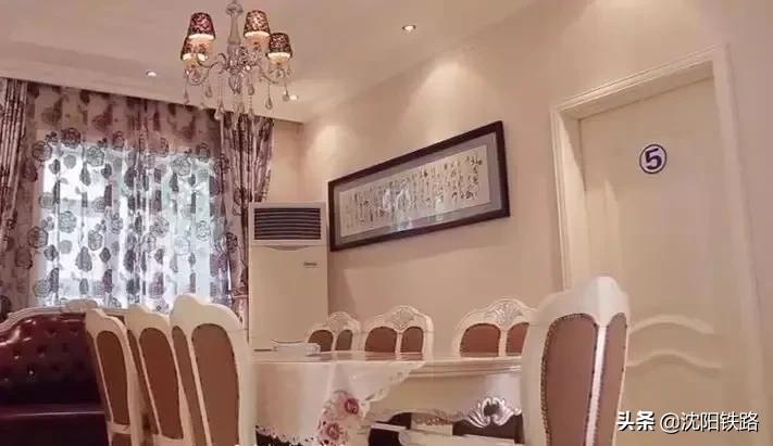 这个季节很适合泡温泉,到五龙背泡温泉放松一下心情