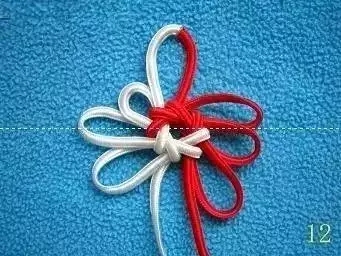 如何给文玩手串换绳,文玩换绳打结方法图解