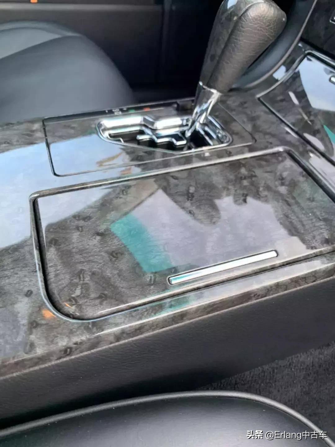 情怀皇冠最经典的12代,全新十六代丰田皇冠