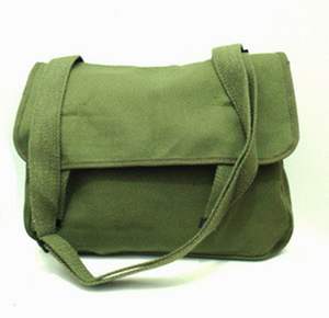 你是否也有一个难忘的帆布书包