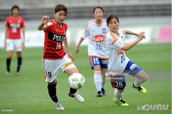 日本足球运动员战靴,日本经典战靴