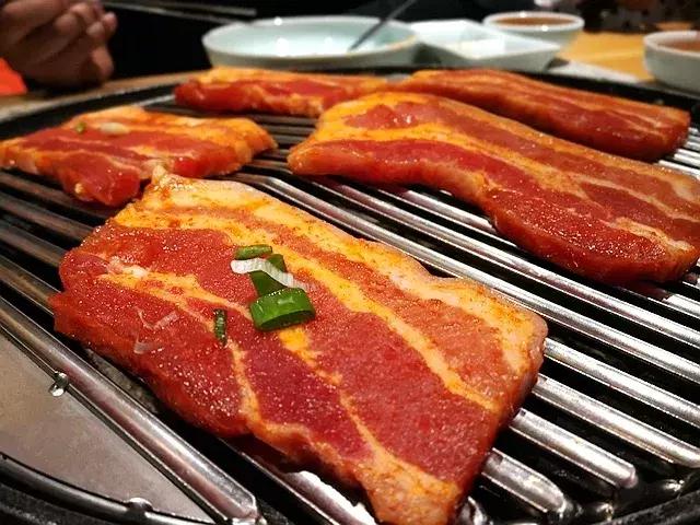 在太原吃到的韩式烤肉,在韩国街头吃韩国年糕