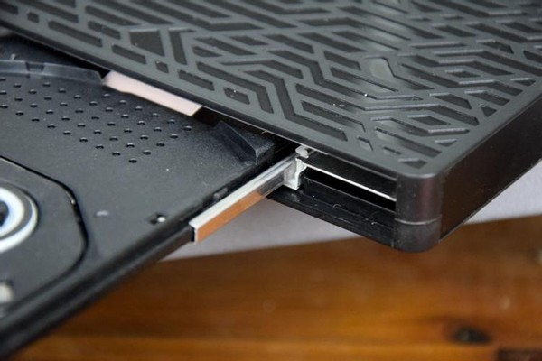 免驱刻录光驱,一专且多能