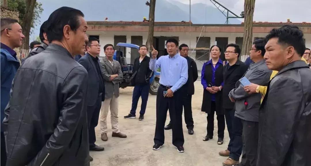 新龙县考察组赴泸定县学习考察脱贫攻坚及乡村振兴发展之略