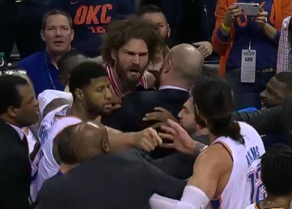 打起来了！牛雷大战爆发4人激烈冲突！一吹4个T几万美金又没了