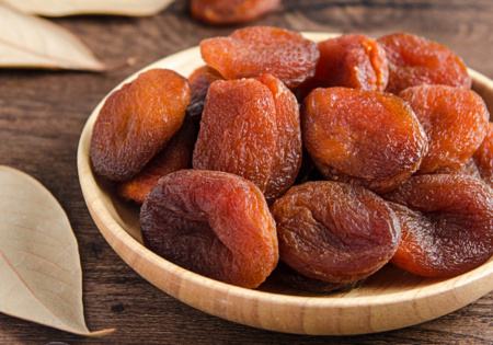 土耳其闻名全球的美食，除了烤肉，还有黑杏干，软糯不黏牙