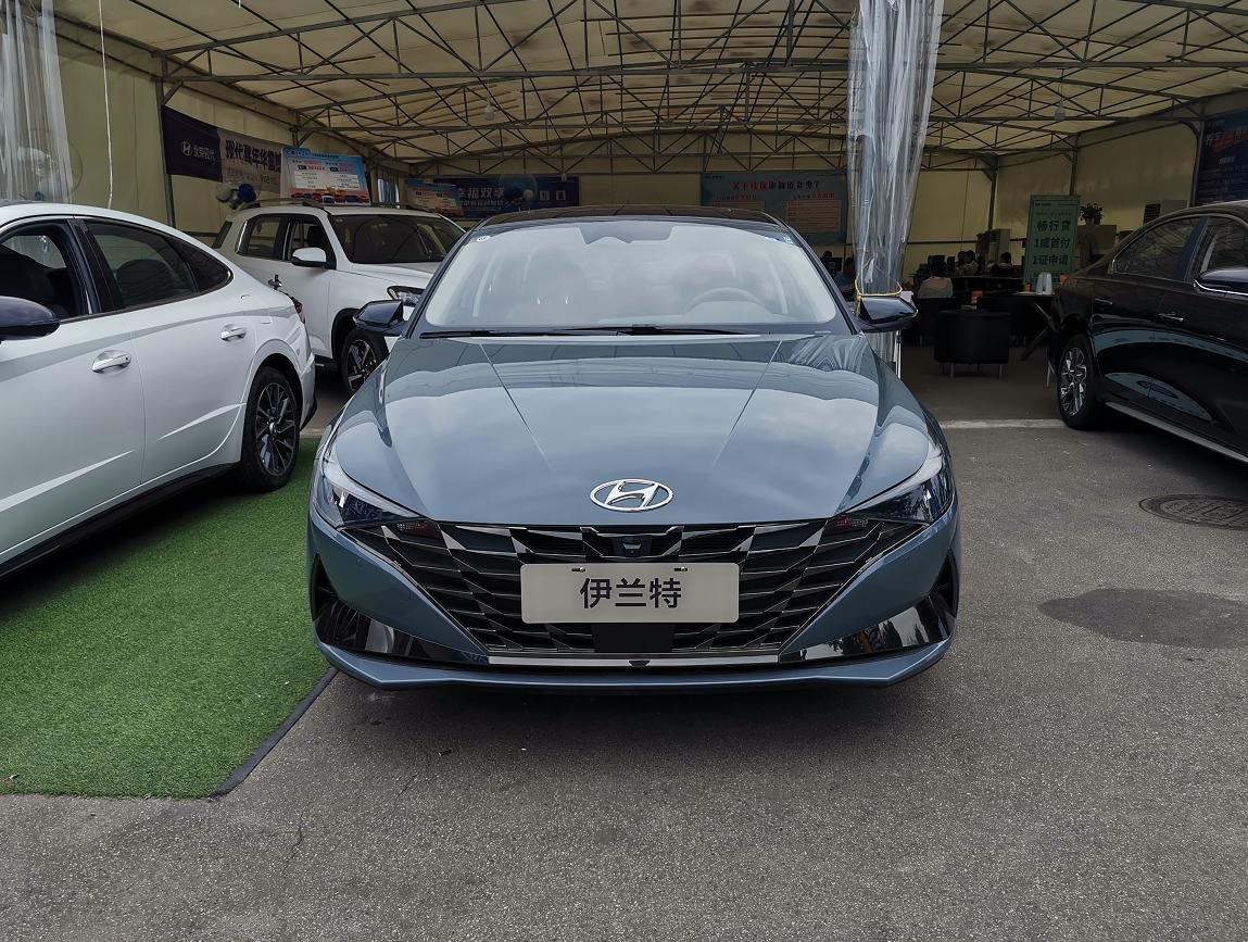 第七代伊兰特倒车影像,第七代伊兰特中控解析图片