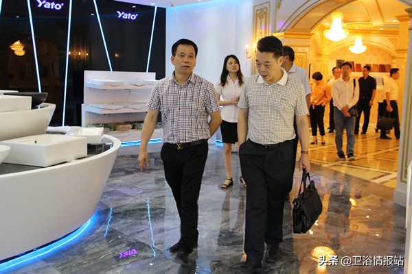 工信部五所赴潮州市调研专家组走进广东亚陶科技股份有限公司