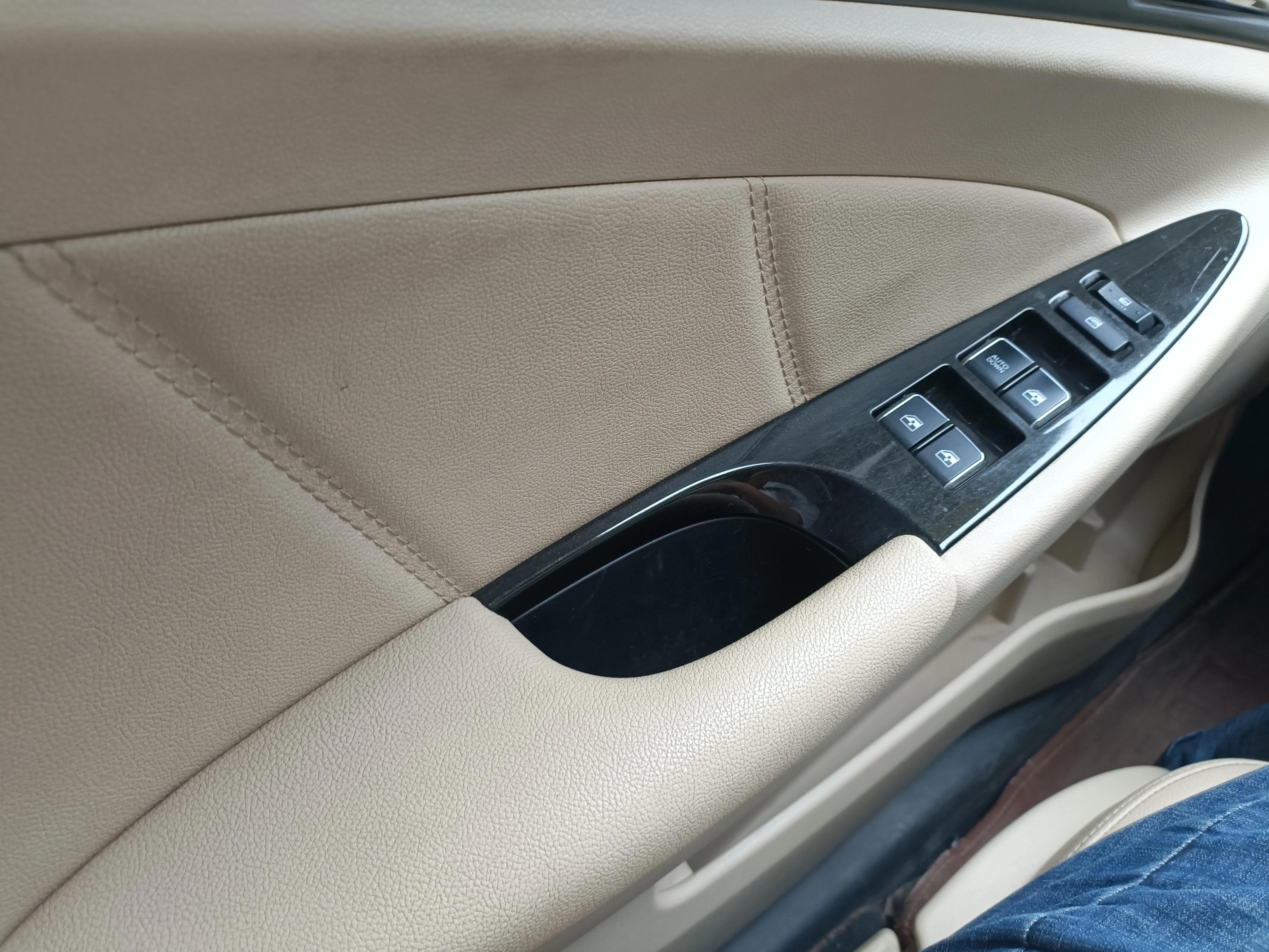 空间宽敞乘坐舒适的车,空间宽敞又舒适