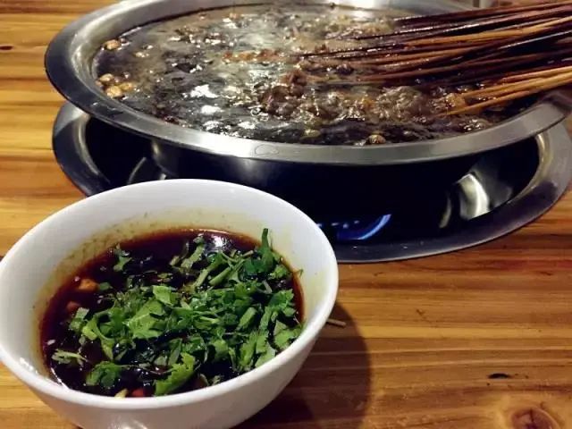 四川人离不开的火锅,四川人离不开的小吃