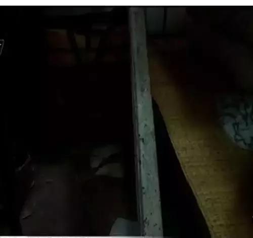 一老人被天降铁锤砸中,近日老人被天降铁锤砸中