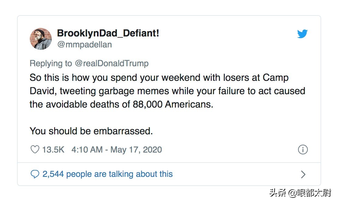 模仿24年前老电影，特朗普玩换脸视频！却被网友恶搞：僵尸*攻围**