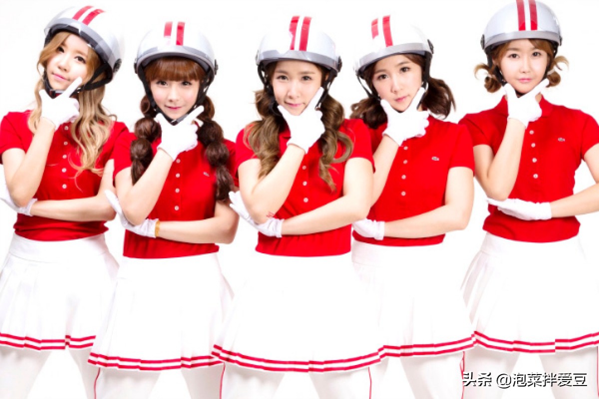 鍗楅煩鐖辫眴浠儗鍚庣殑鍔姏,鍗楅煩鐖辫眴姝屾洸缈诲敱